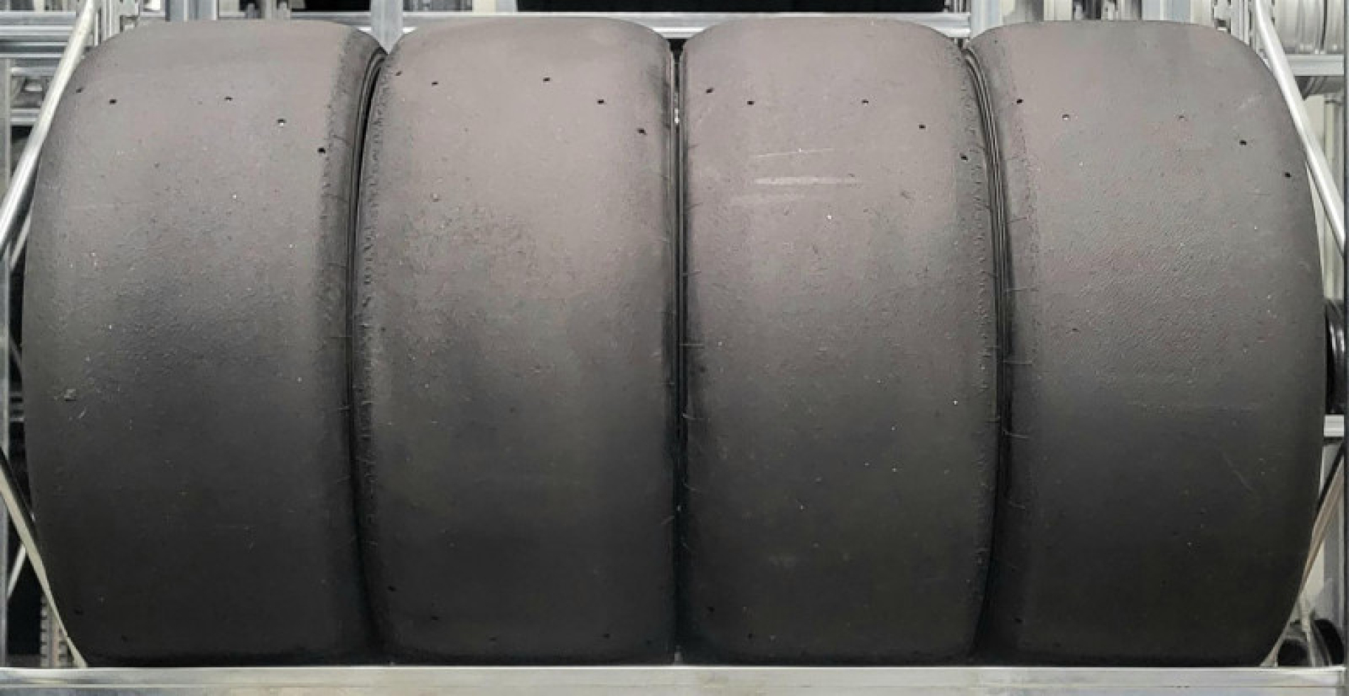 Yokohama ADVAN A005 260/40R17 98 W Летние шины