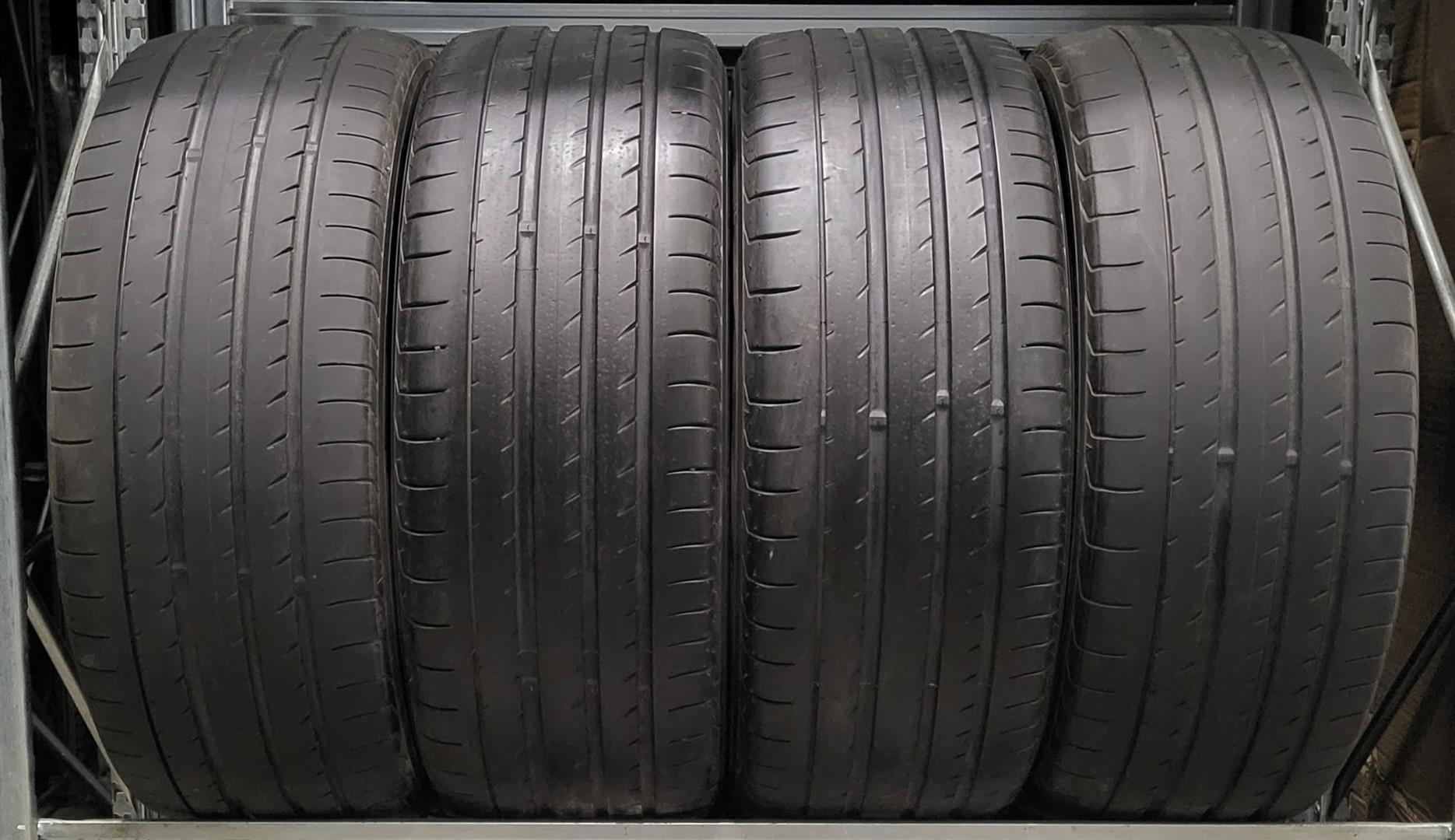 Yokohama ADVAN Sport V105 255/45R19 100 Y Летние шины