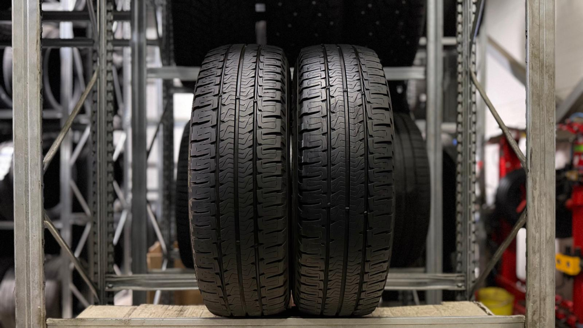 Michelin Agilis Camping 225/75R16C 118 R