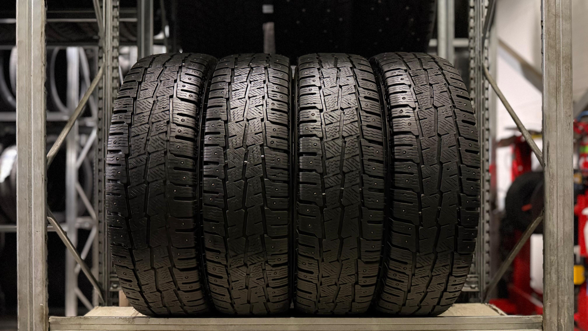 Michelin Agilis X-ice North 205/75R16C 110/108 R
