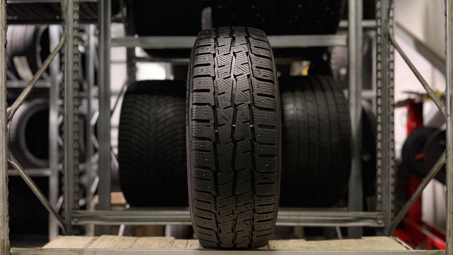 Michelin Agilis X-ice North 215/65R16C 109/107 R