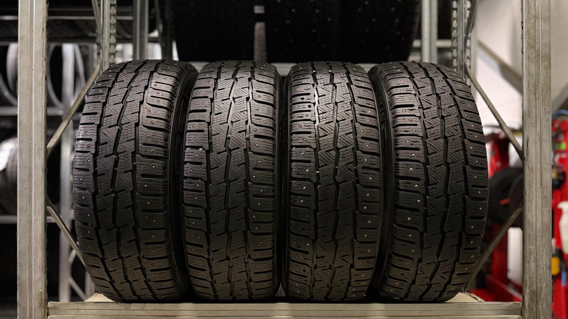 Michelin Agilis X-ice North 215/60R17C 109/107 T
