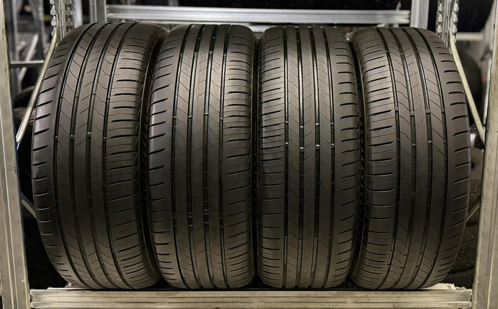 Bridgestone Alenza 001 235/50R20 100 T Летние шины