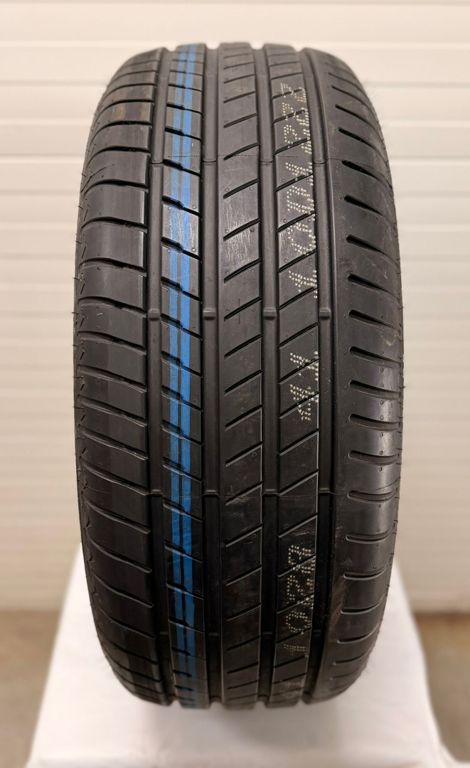 Bridgestone Alenza 001 255/55R18 109 W