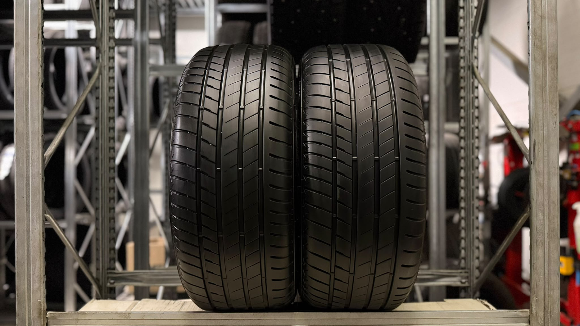 Bridgestone Alenza 001 255/50R20 109 H AO Летние шины