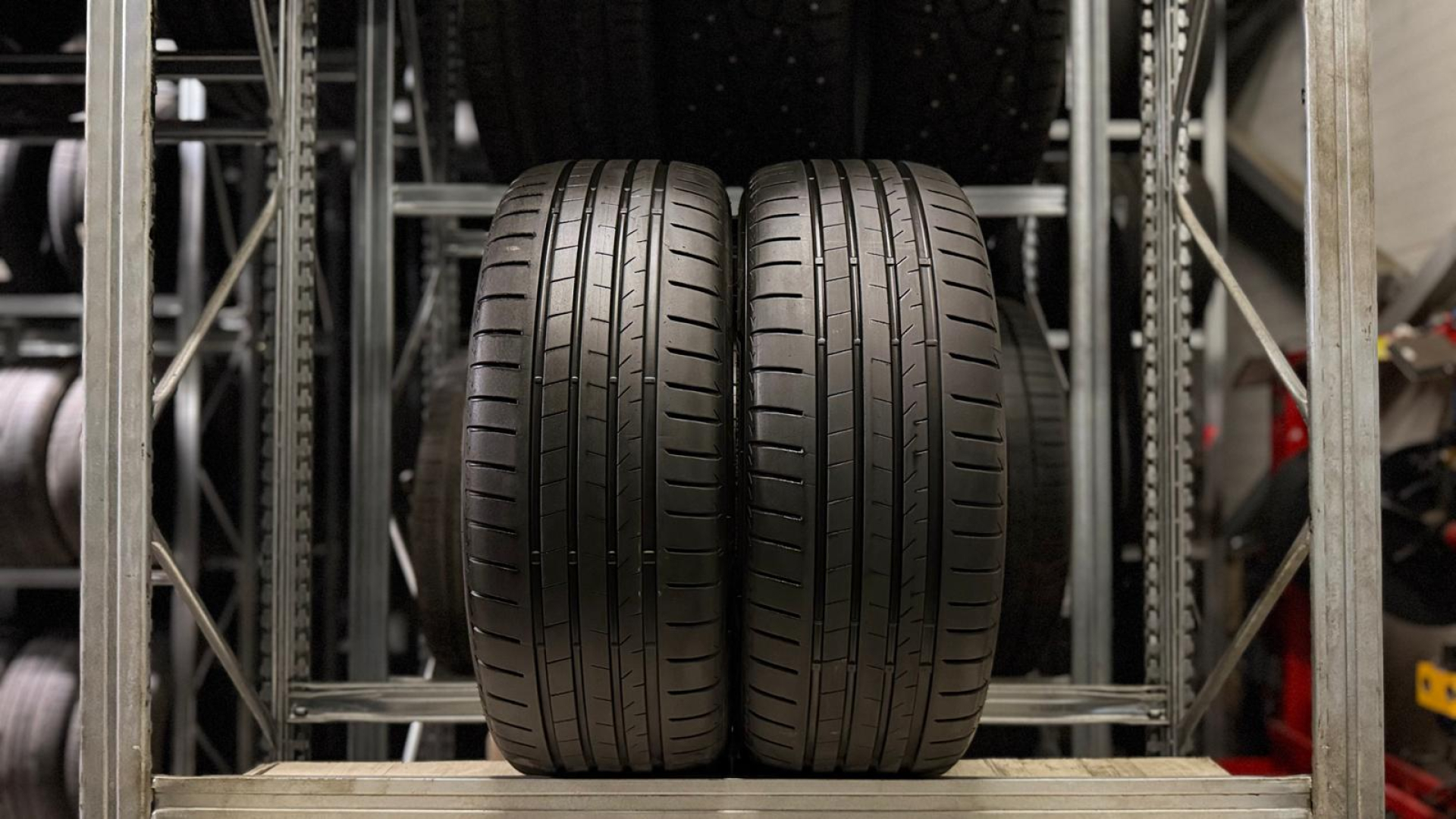 Bridgestone Alenza 001 235/55R18 100 W MOE Летние шины