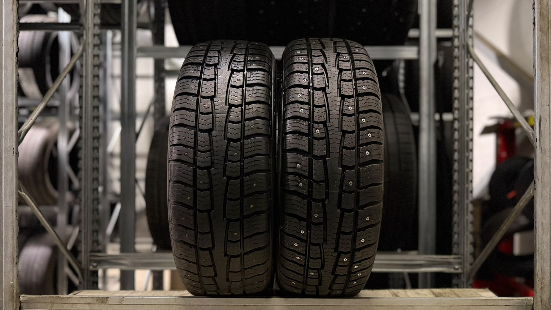 Cooper Avon WM-Van 215/65R16C 106/104 T Шипованные шины
