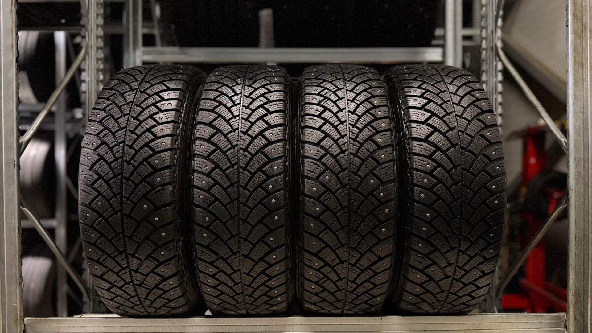 Bf Goodrich G-Force stud 195/65R15 95 Q Naastrehvid