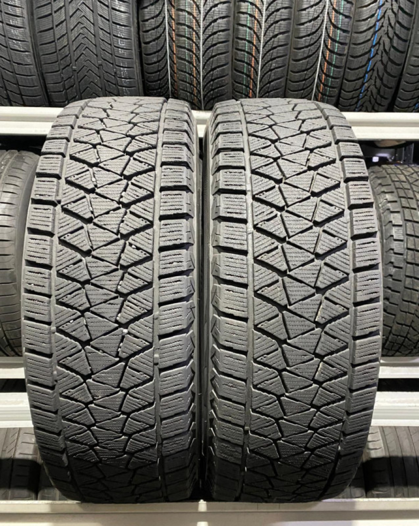 Bridgestone BLIZZAK DM-V2 215/60R17 96 S Ламельные шины
