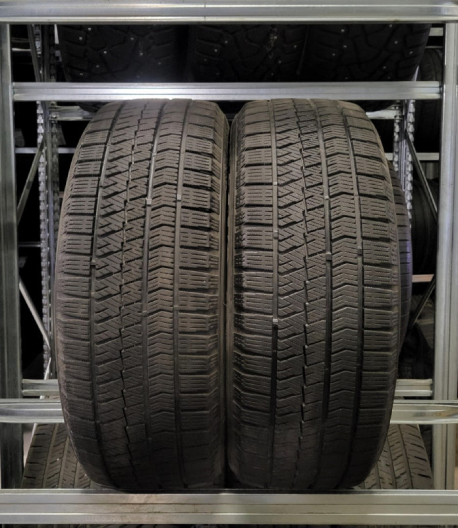 Bridgestone BLIZZAK ICE 225/45R17 94 S Ламельные шины