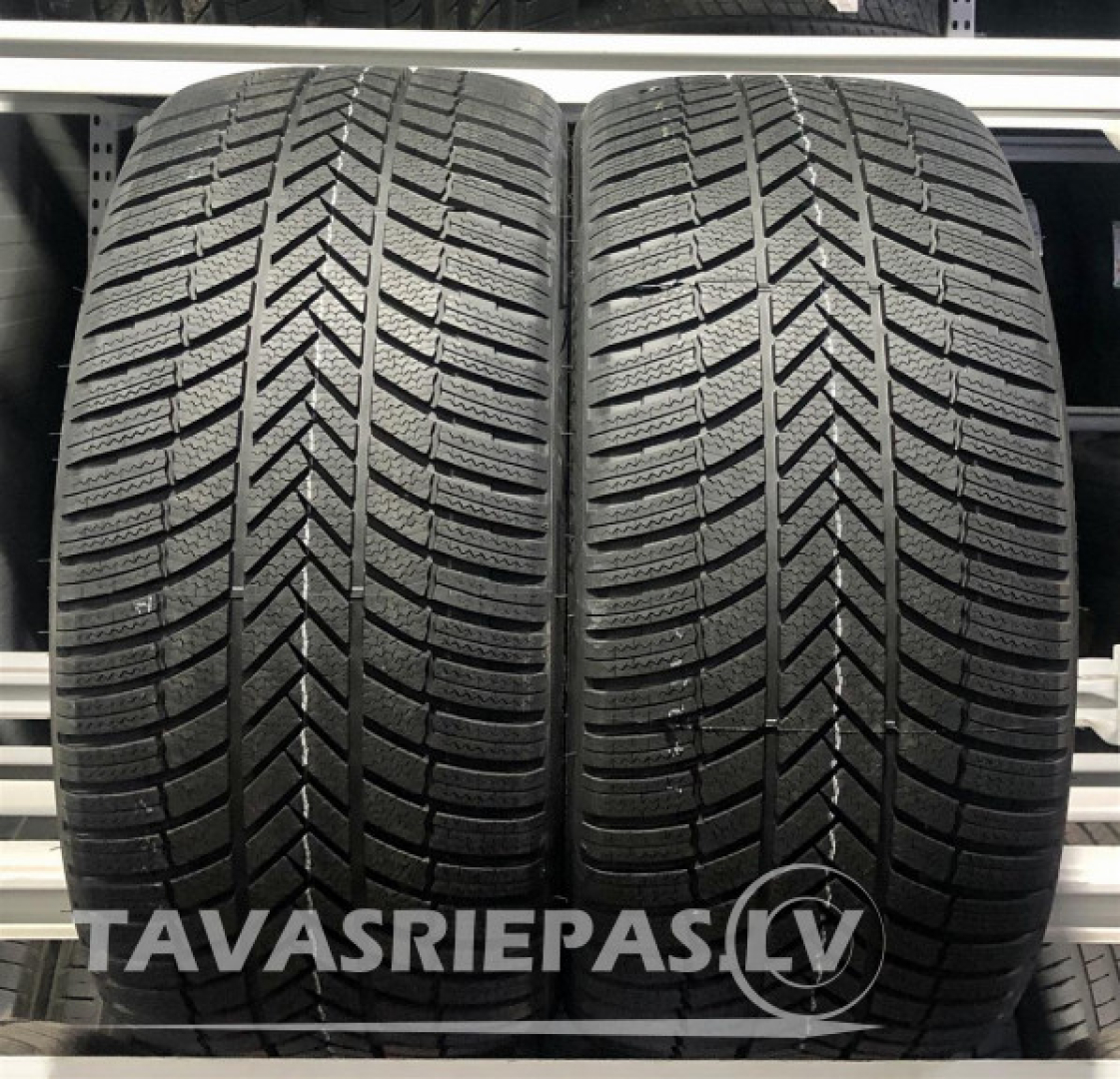 Bridgestone BLIZZAK LM005 275/40R22 107 V