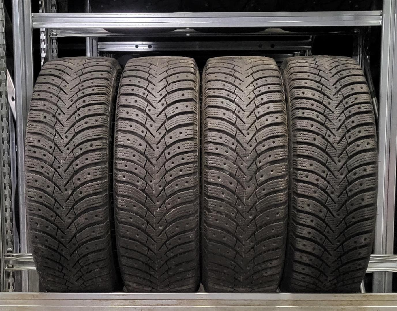 Bridgestone Blizzak Spike 3 195/65R15 95 T