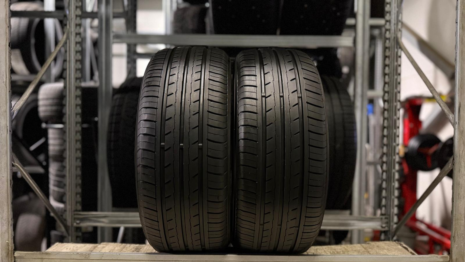 Yokohama BluEarth-Es ES32 215/50R17 95 V Летние шины
