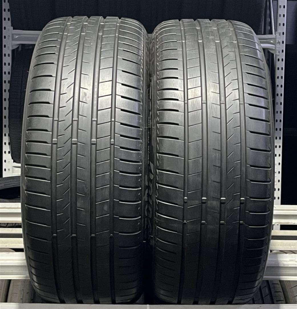 Bridgestone Alenza 001 225/50R18 95 V Summer tires