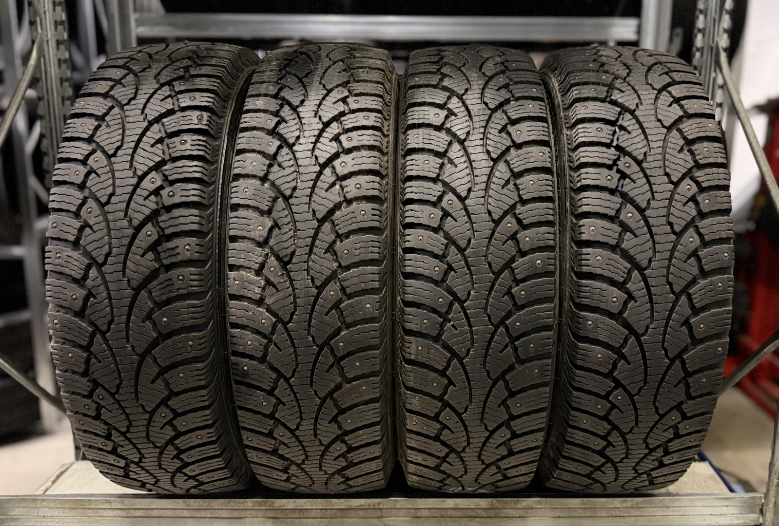 Bridgestone noranza van 205/75R16C 110/108 R Studded tires