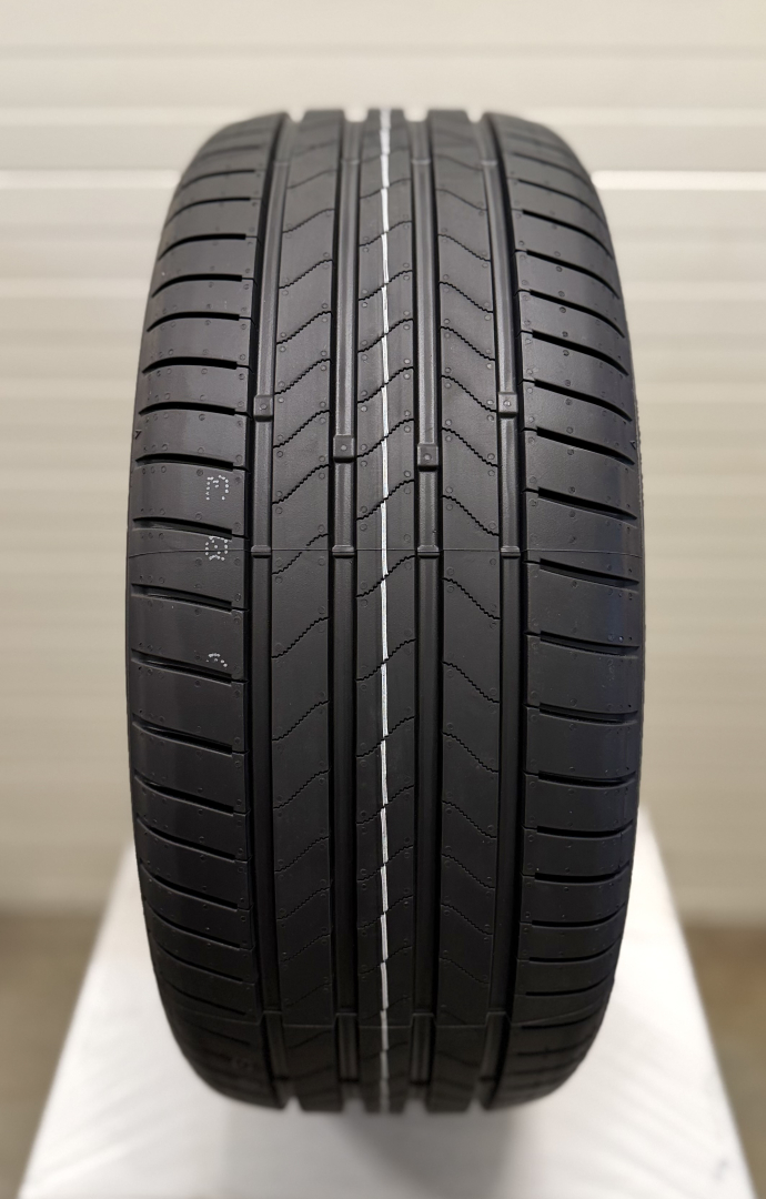 Bridgestone Turanza 6 235/55R17 103 Y