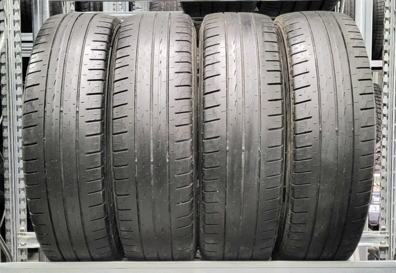 Pirelli Carrier 205/75R16C 110/108 R