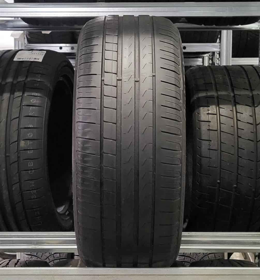 Pirelli Cinturato P7 215/55R17 94 W