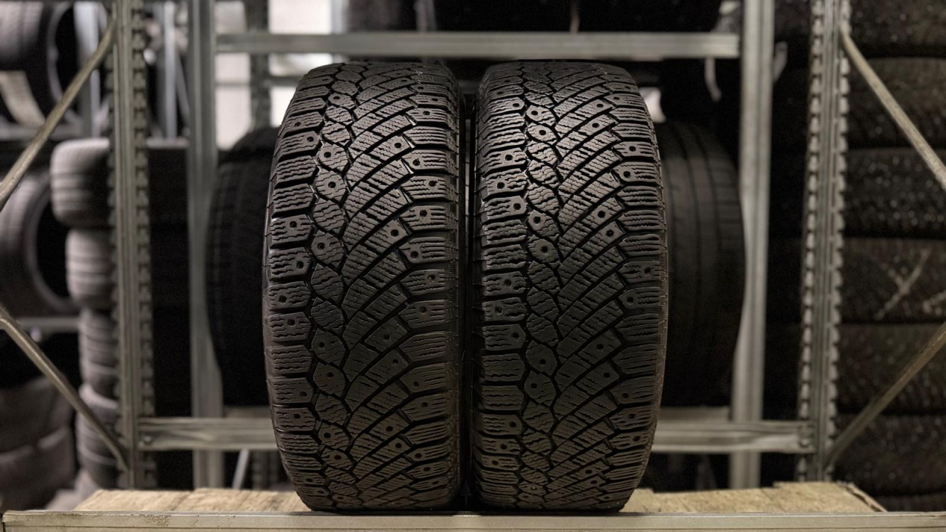 Continental Conti Ice Contact 205/55R16 94 T