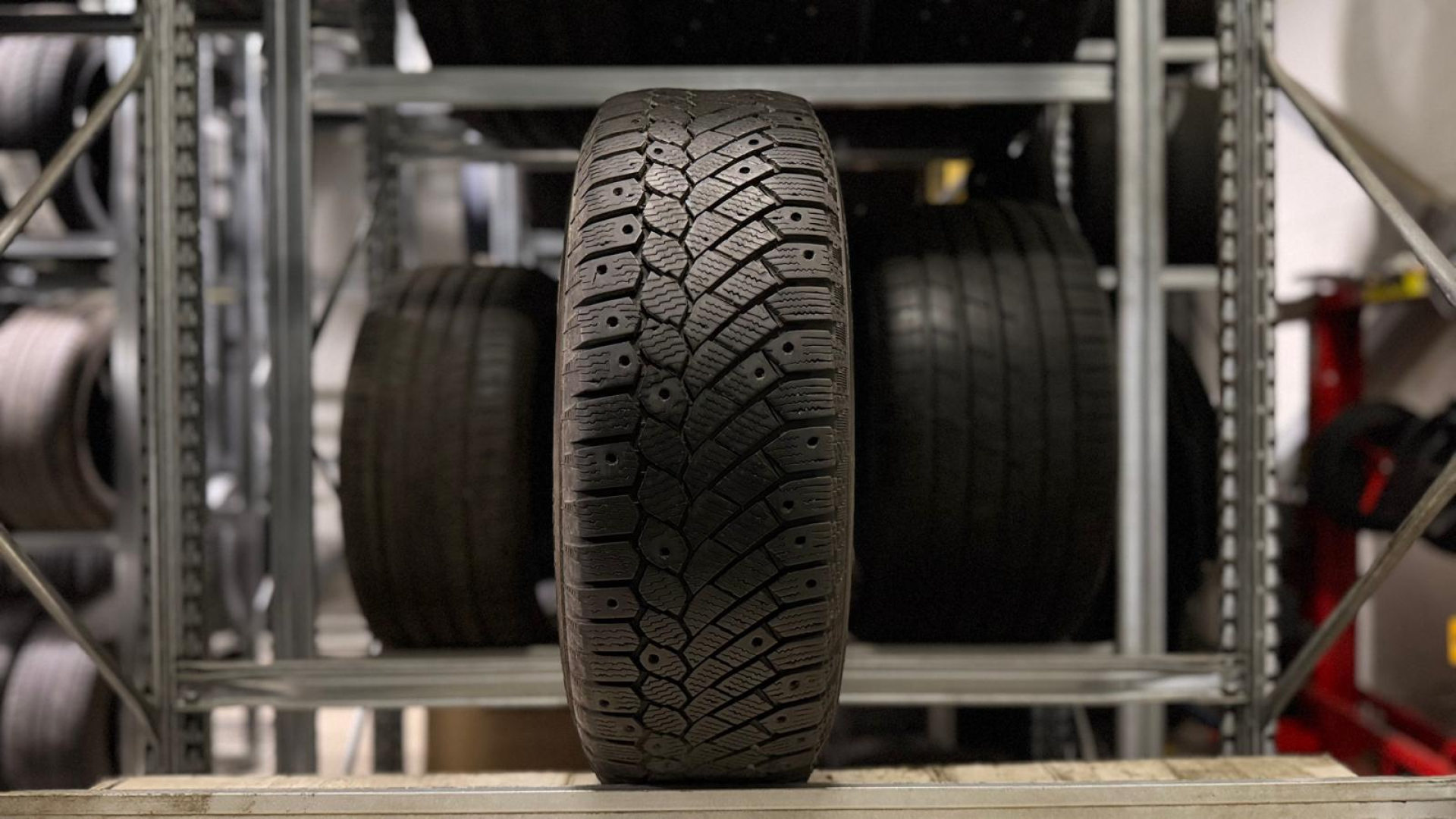 Continental Conti Ice Contact 195/65R15 95 T