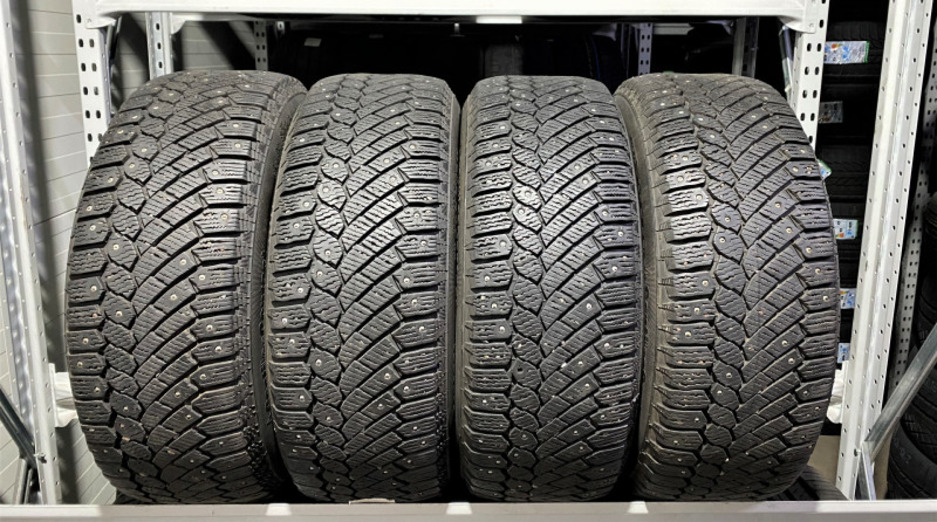 Continental Conti Ice Contact 195/55R16 91 T Naastrehvid