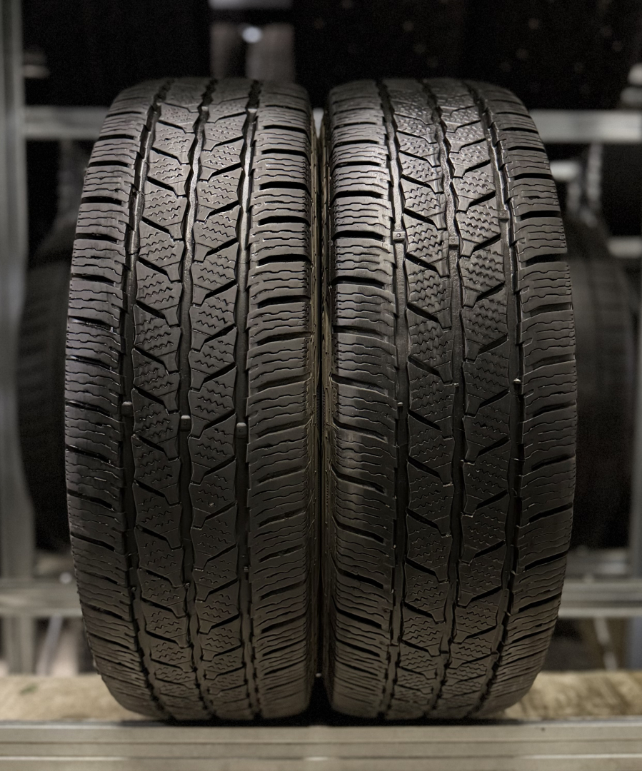 Continental VanContact Winter 205/75R16C 110/108 R Ламельные шины