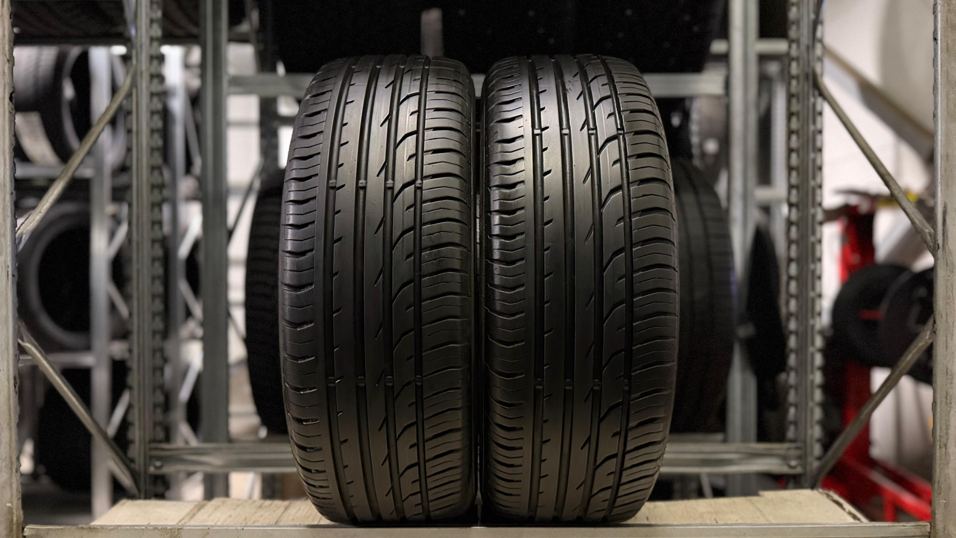Continental ContiPremiumContact 2 215/55R18 95 H