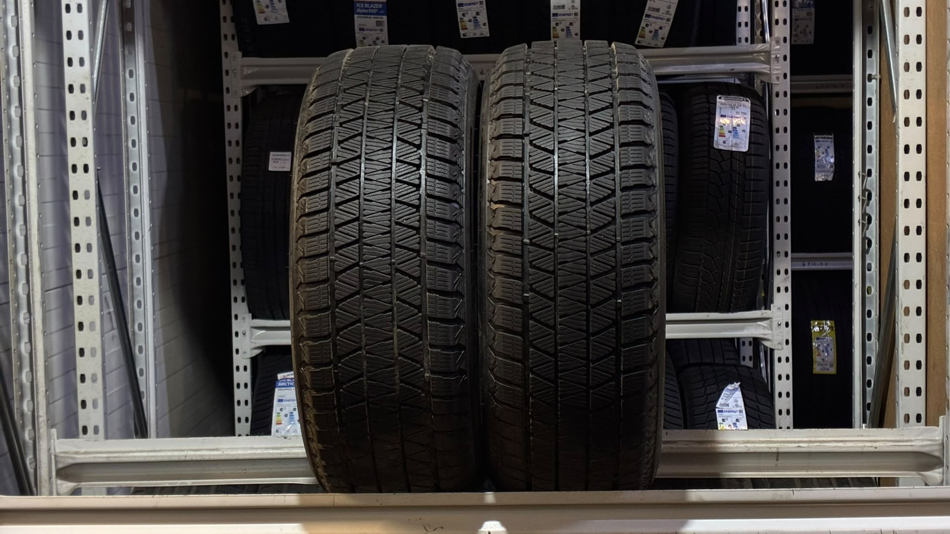 Bridgestone DM-V3 235/55R18 100 T