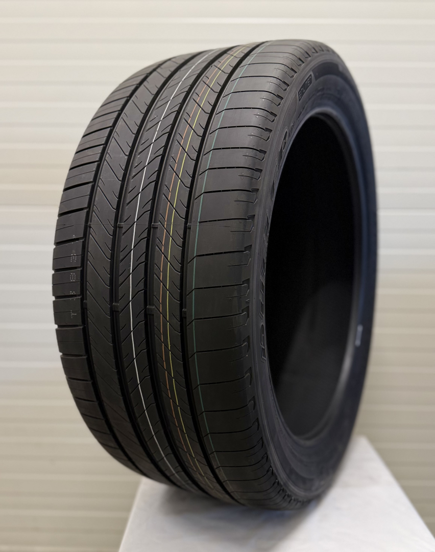 Bridgestone DUELER H005 295/40R22 112W Летняя