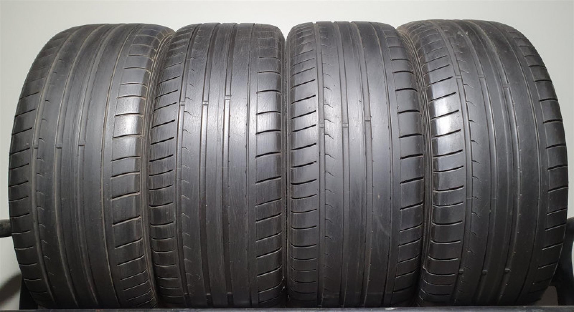 Dunlop Sp Sport Maxx Gt 245/50R18 100 W Летние шины