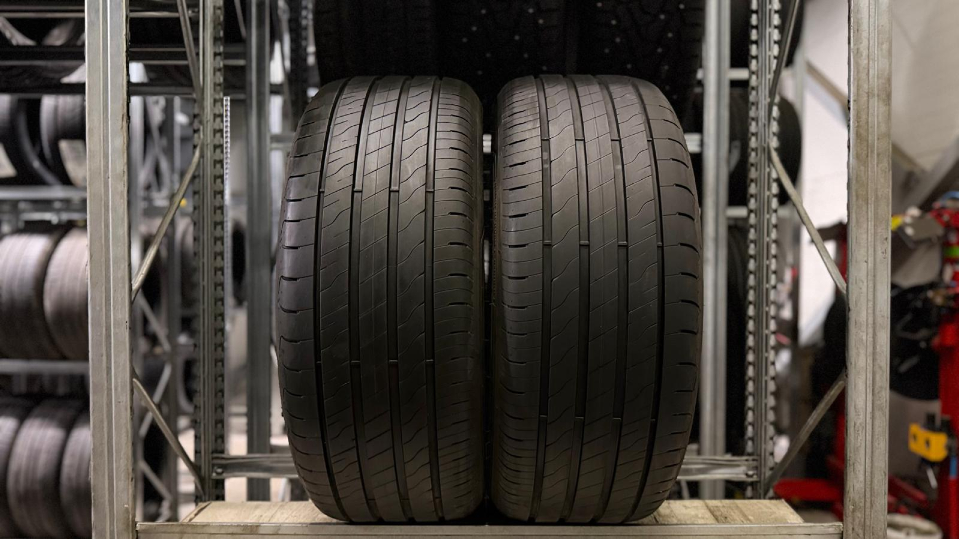 Goodyear Efficient Grip Performance 2 285/45R22 114 H Летние шины