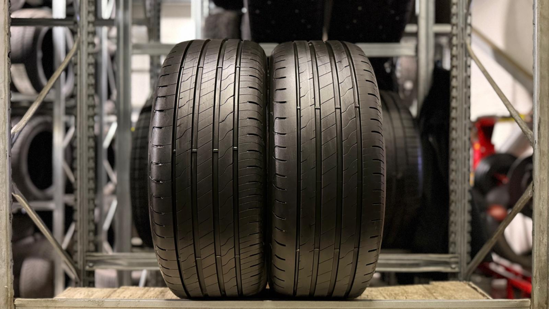 Goodyear Efficient Grip Performance 2 225/50R18 98 W Suverehvid