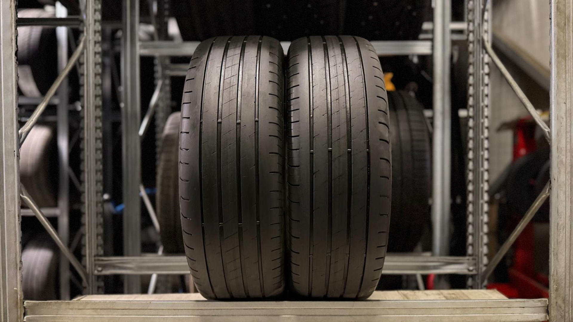 Goodyear Efficient Grip Performance 2 215/60R17 96 H Летние шины