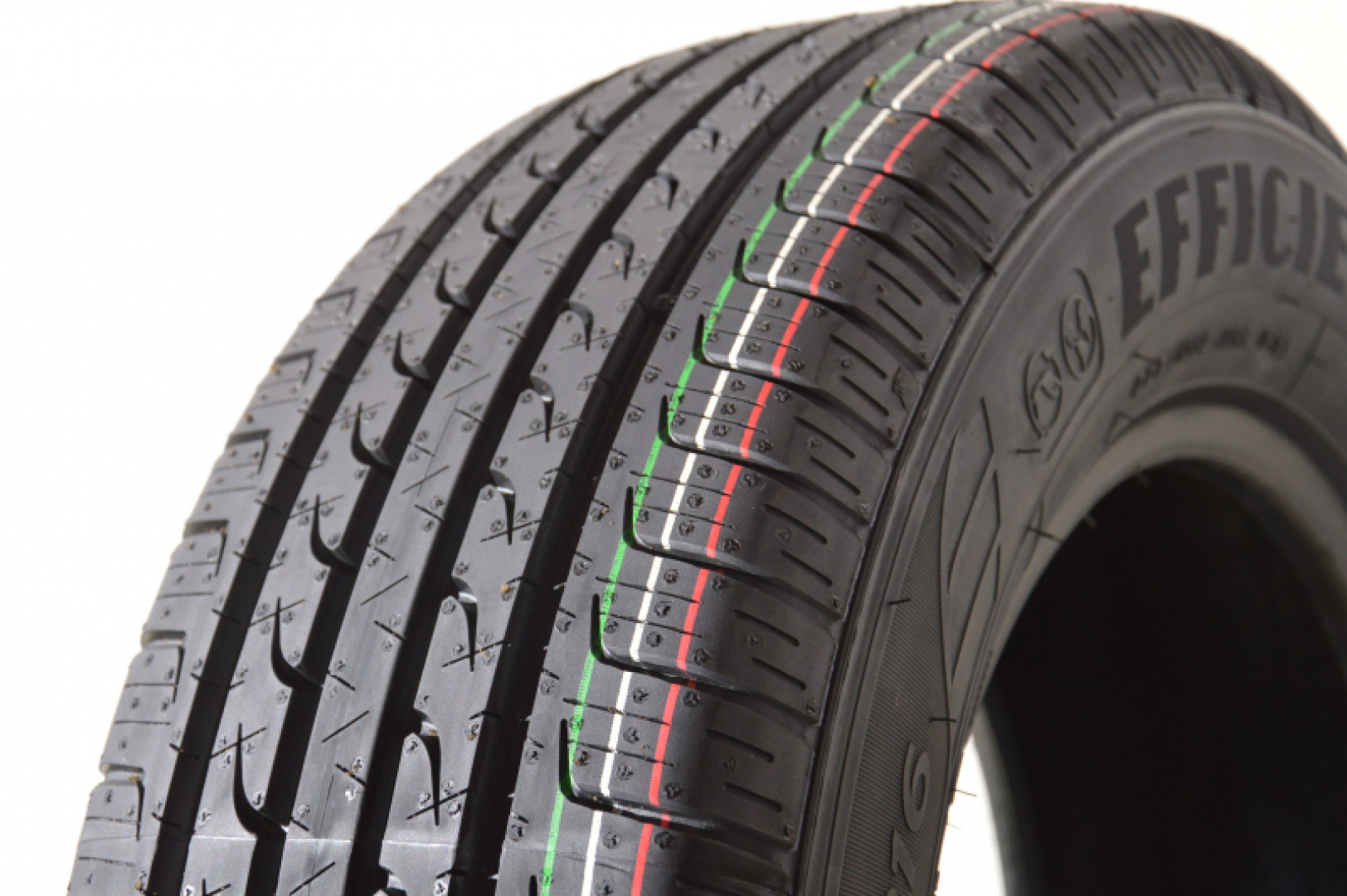 Goodyear EfficientGrip Performance SUV 4X4 DOT2018-2020 215/65R16 98 H Летние шины