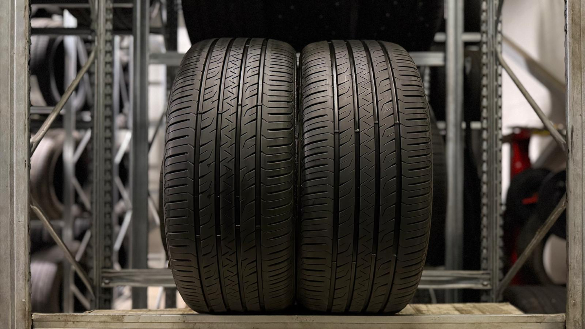 Goodyear EfficientGrip Performance SUV 245/40R20 99 V VOL Летние шины
