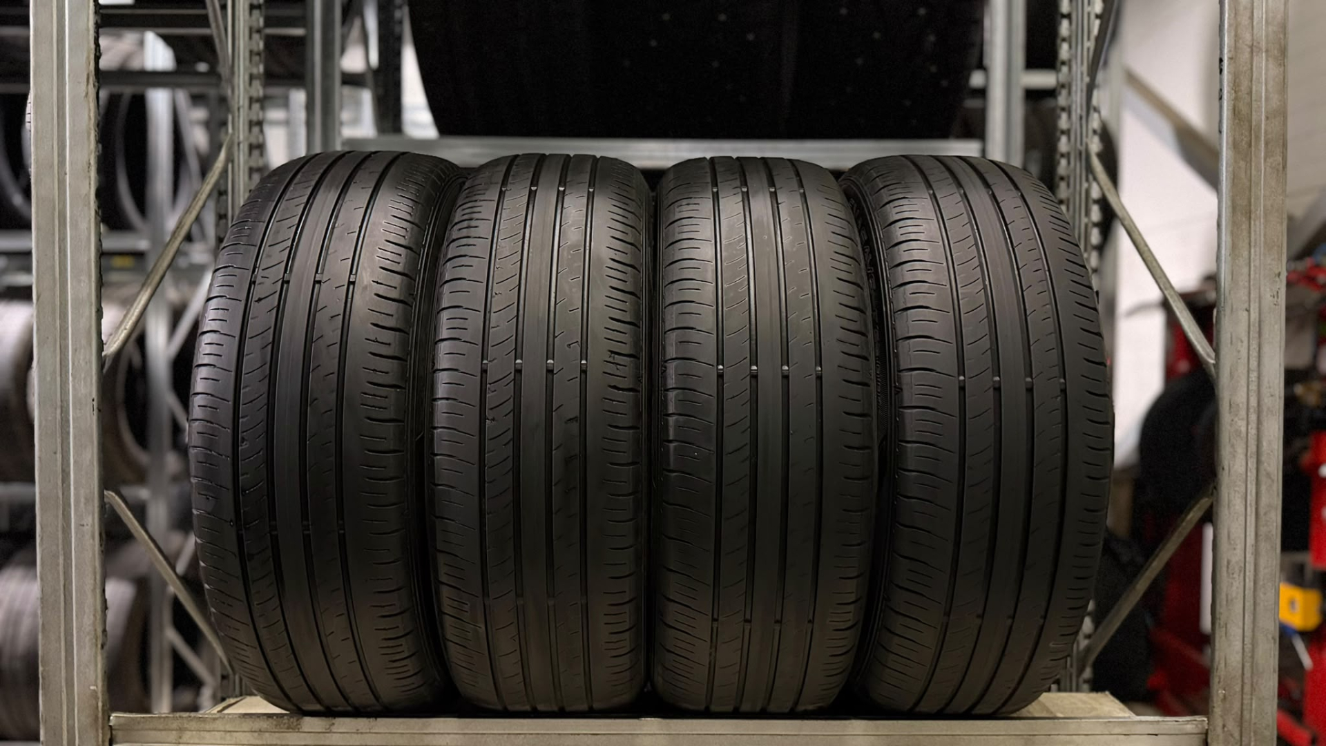 Dunlop Enasave Ec300+ 215/60R17 96 H Summer tires