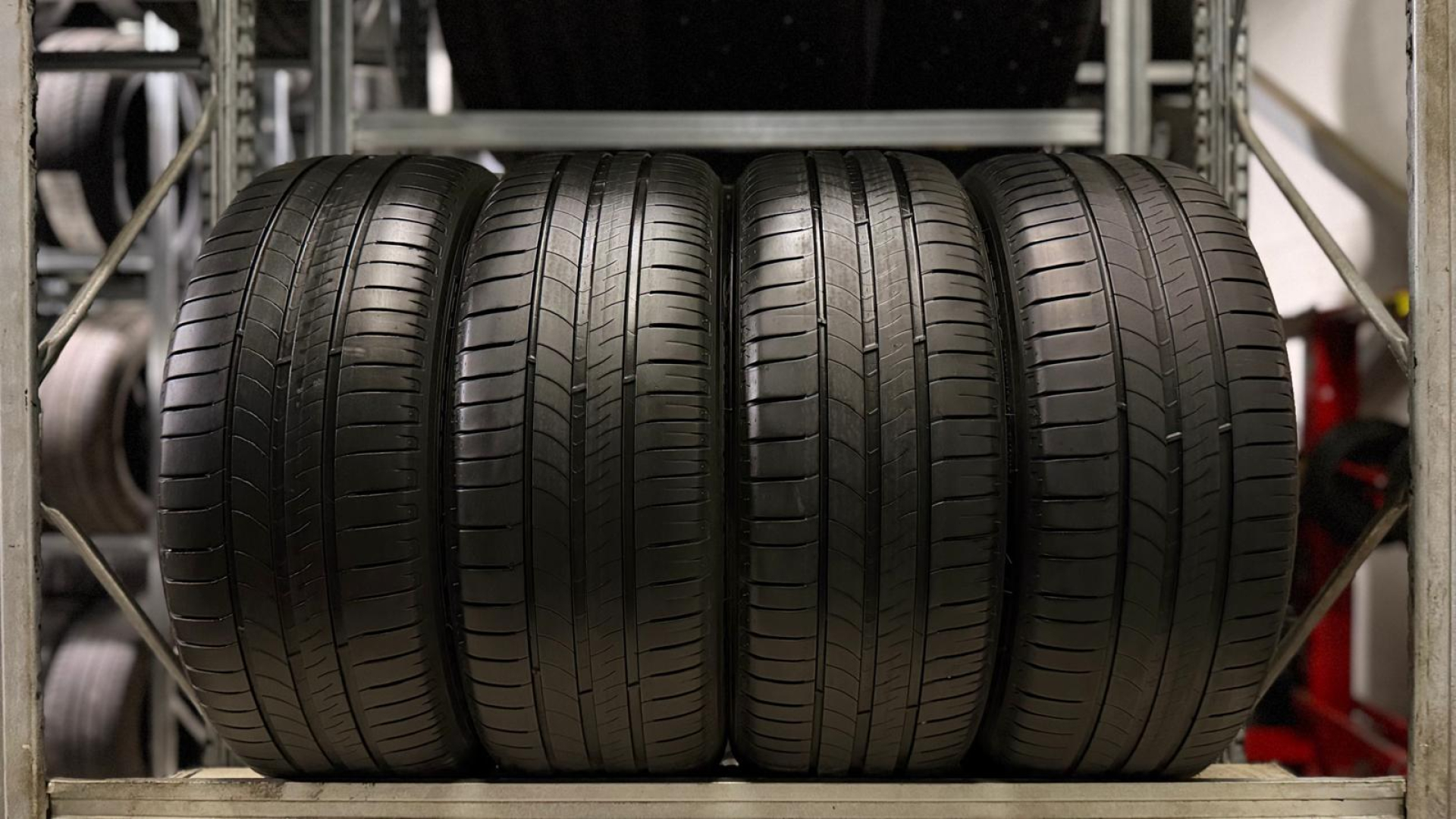 Michelin ENERGY SAVER 195/65R15 91 T Suverehvid