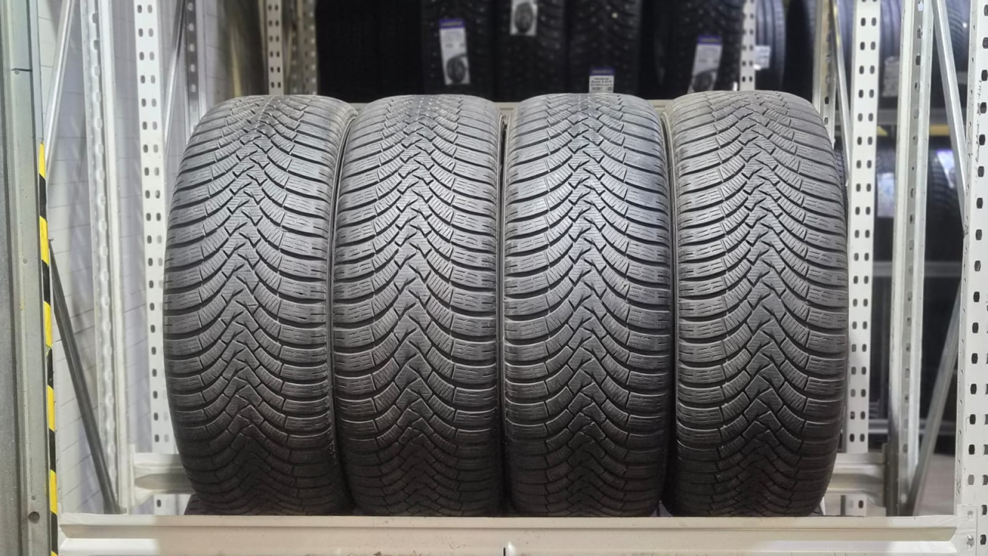 Falken EUROWINTER HS01 SUV 265/55R19 109 W Ламельные шины