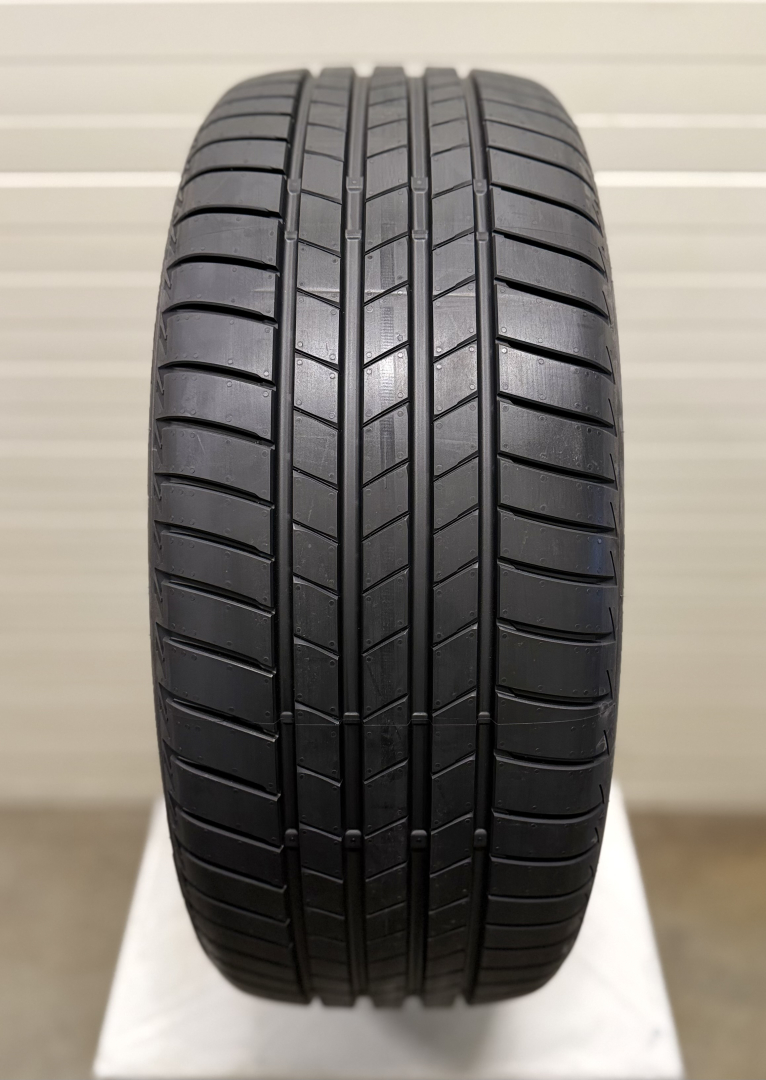 Firestone Roadhawk 2 225/55R17 101 Y