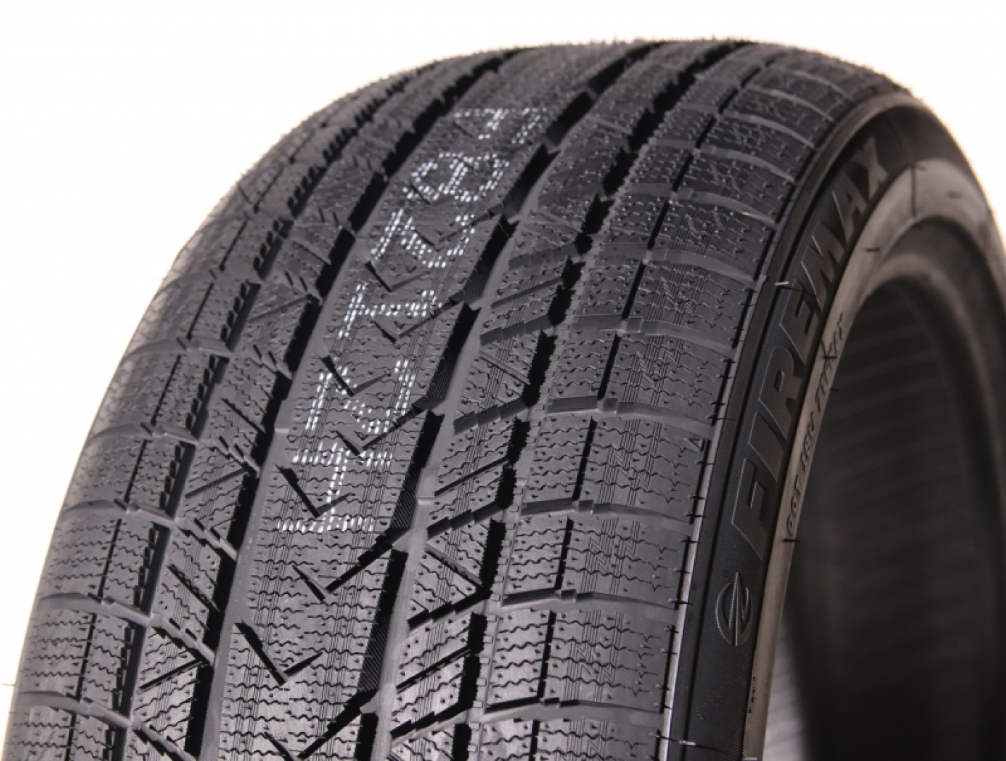 Firemax FM808 235/65R17 104 H Ламельные шины