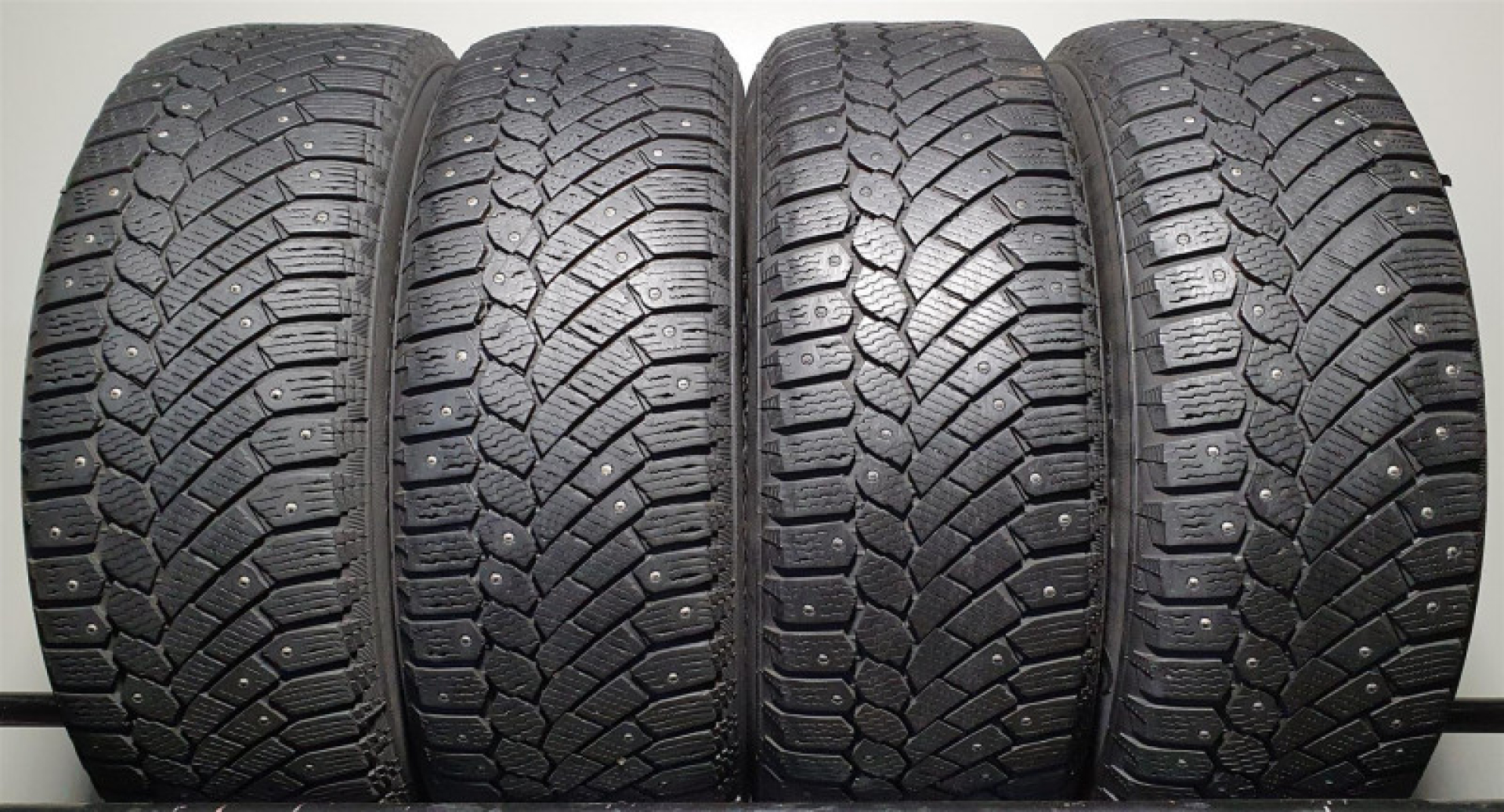 Gislaved Nord Frost 200 185/65R15 92 T Lamellrehvid