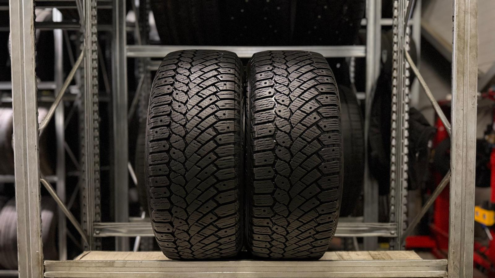 Gislaved Nord Frost 200 235/60R18 107 T Ламельные шины
