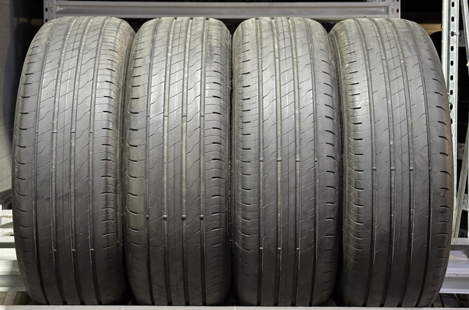 Goodyear Efficient Grip 2 Suv 235/50R19 103 V Летние шины