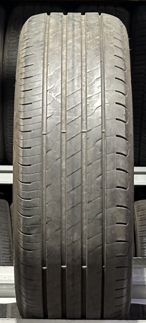 Goodyear Efficient Grip Performance 2 225/45R17 94 W