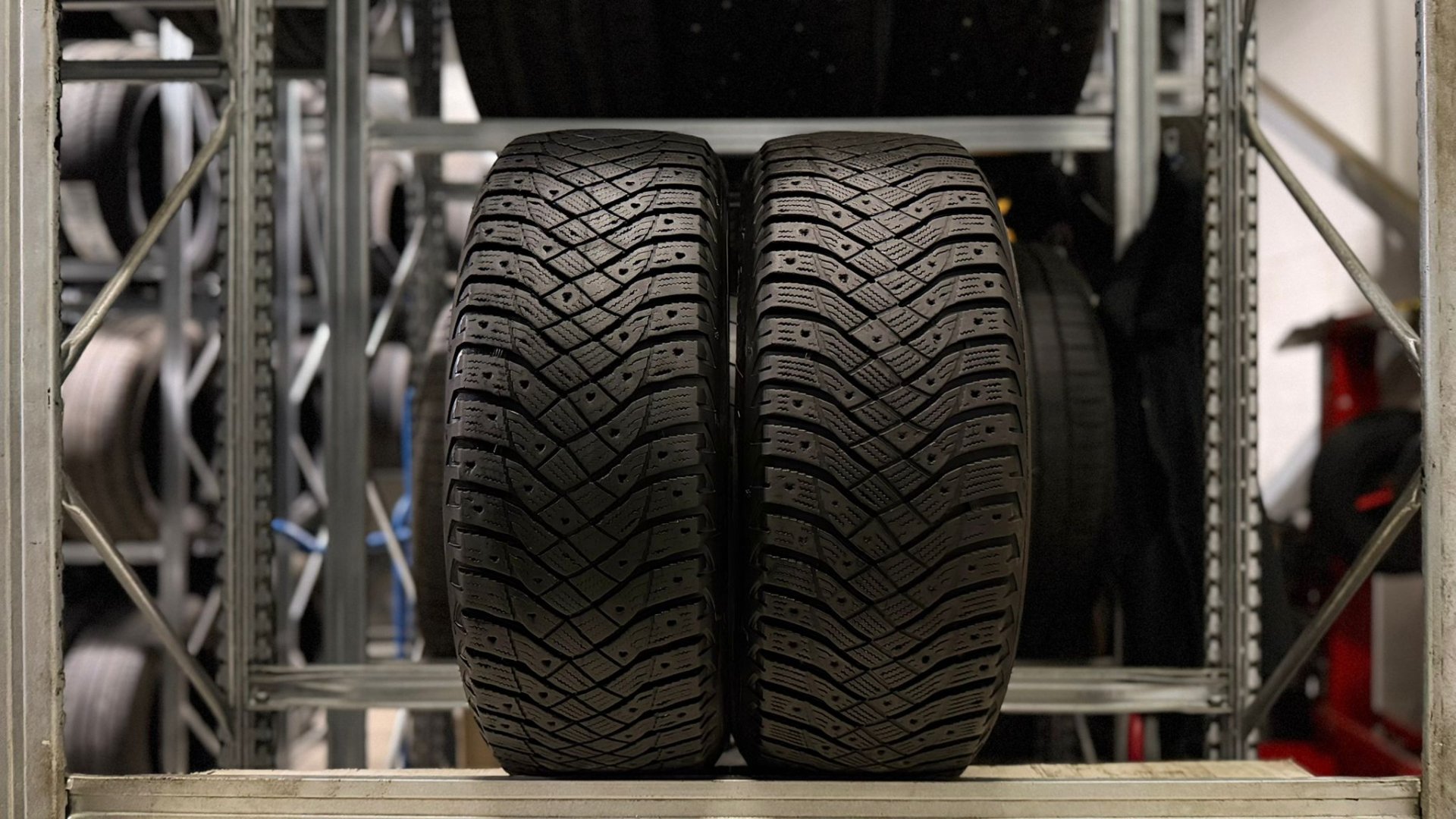 Goodyear Ultra Grip Arctic 2 235/50R19 103T Фрикционная