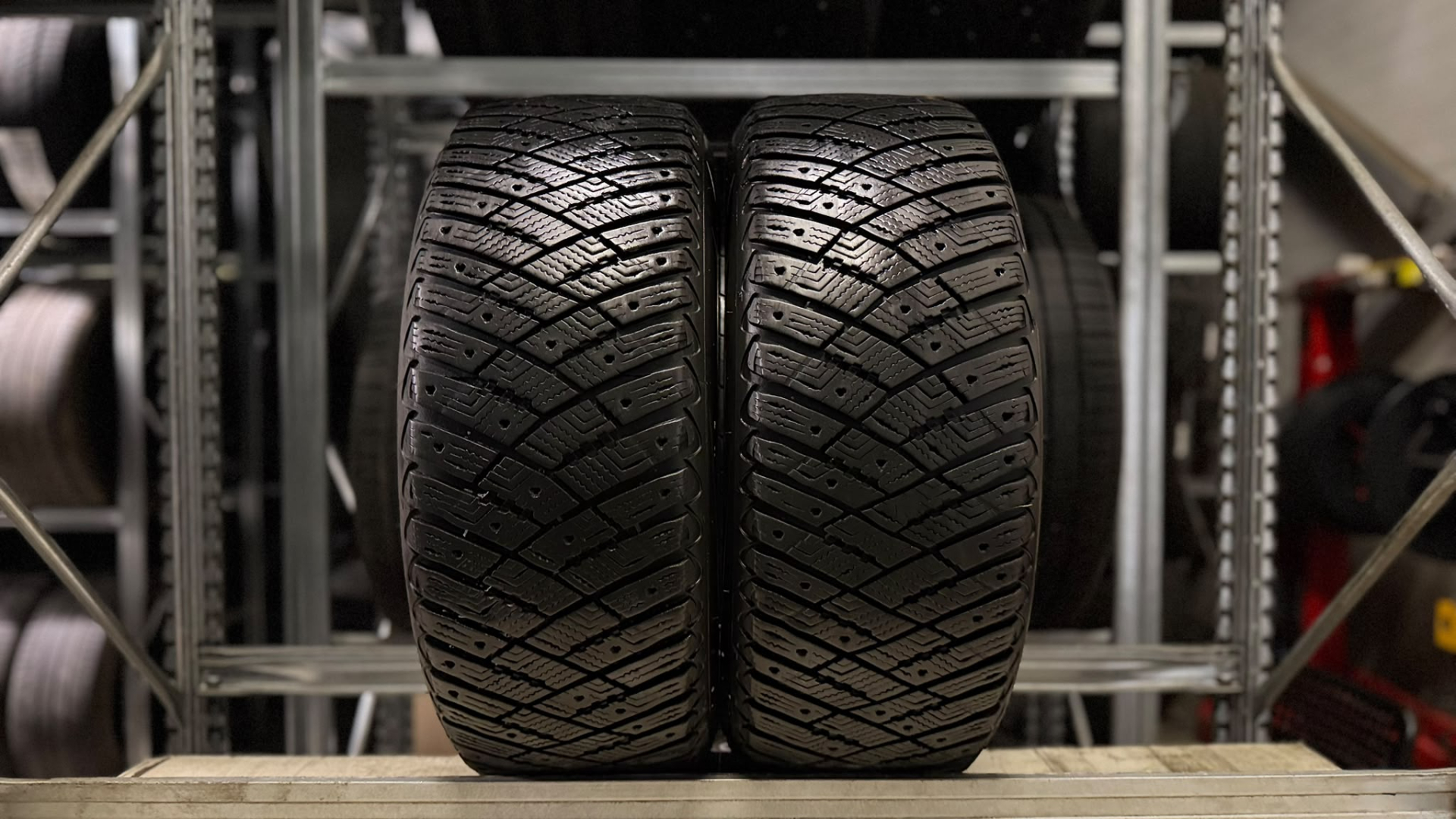 Goodyear UltraGrip Ice Arctic 205/60R16 96 T