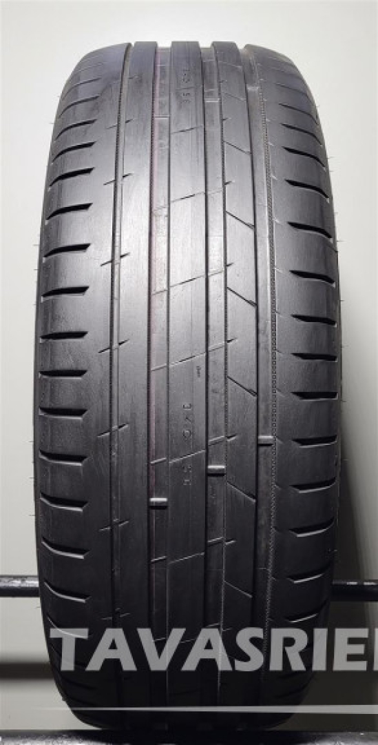 Nokian Hakka Black 2 SUV 235/65R18 110 W