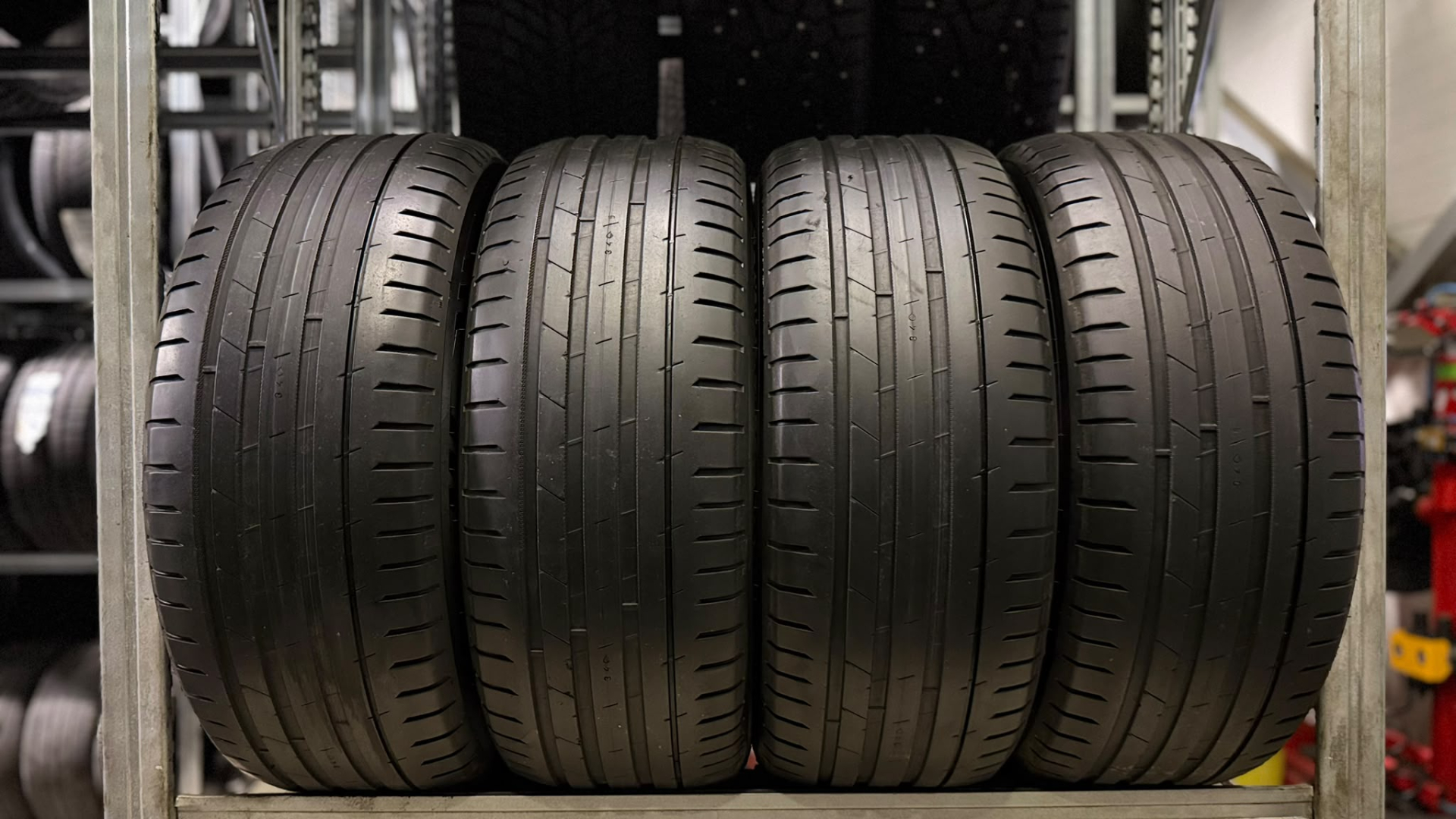 Nokian Hakka Black 2 SUV 255/60R18 112 V Летние шины