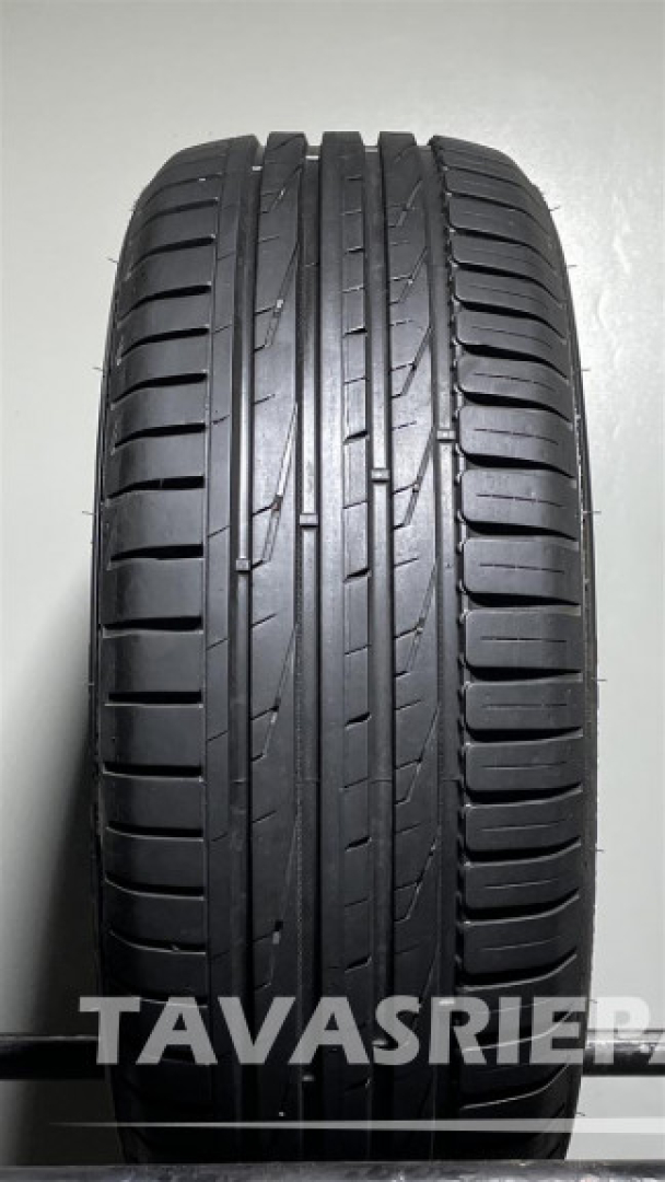 Nokian Hakka Blue 2 225/50R17 98 W