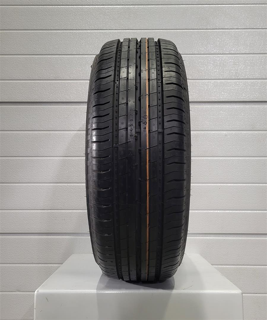 Nokian Hakka Van 205/65R15C 102 T Summer tires
